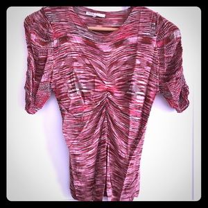 Maje top in red/pink colours